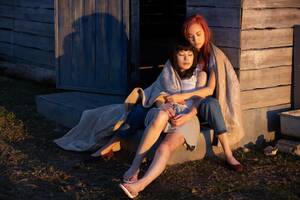 lesbian nude beach girls - 21 Lesbian Movies on Netflix | 2023 | POPSUGAR Love & Sex