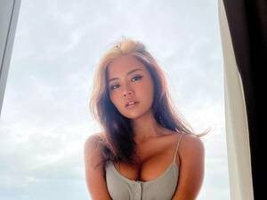 asian wife naked beach - OnlyFans model hit with Twitch ban after eating sausage in just a bra on  livestream - Daily Star