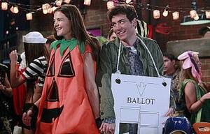 anal sex katie holmes - Night Of The Slutty Pumpkin: A DVR Blog Of Katie Holmes On HIMYM â€“ Joe  Montana's Right Arm
