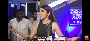 Anushka Sharma Hot Sexy Ass - When reporter asked Anushka Sharma about Padmavati poster :  r/BollyBlindsNGossip