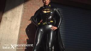 Catwoman And Batgirl Lesbian Cosplay - Batgirl latex cosplay - XVIDEOS.COM