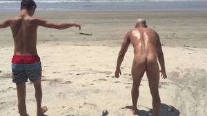 cfnm beach stroke - CFNM, CMNM, PUBLIC: Handstand at Beach - ThisVid.com