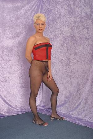 amber wild - Amber Wild - Free nude pics, galleries & more at Babepedia