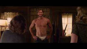 Liam Hemsworth Sex Porn - Liam Hemsworth felt very awkward after his sex scene with Kate Winslet |  Life