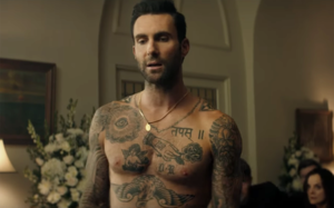 Adam Levine Having Gay Sex - Adam Levine tries to win back his lover in Maroon 5's Wait â€“ watch