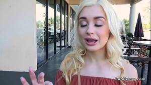 blonde teen cowgirl - Blonde teen rides cowgirl in public - XVIDEOS.COM