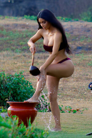 Big Bikini Tit Kim Kardashian Porn - Gorgeous Kim Kardashian in a bikini, HUGE fucking tits and more - Celeblr