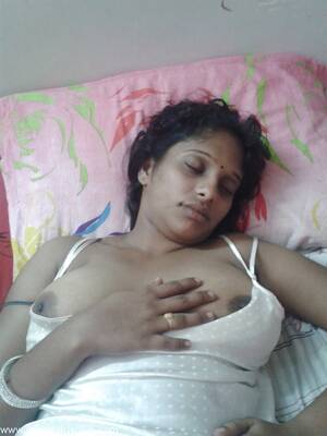 indian hairy nude asleep - Juicy Indian Aunty Sleeping Naked Big Boobs Exposed - Indian Girls Club |  transly.ru