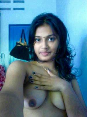 college aged tits - Indian Kinky Girls presents Desi Indian College Girls Doodhwali boobs. Nude  Collections of Indian Kinky Girls Big Tits Selfies.
