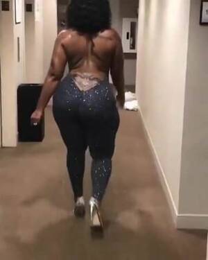 curvy ebony butt - Curvy Ebony Big Ass PABG Hot Walking | xHamster