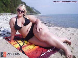 bootylicious beach girls - Bootylicious Beach Honey - ZB Porn