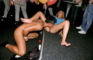 Euro Sex Party Pussy Eating - European Party Porn Pics & XXX Photos - LamaLinks.com