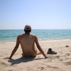 fkk beach body - What happens at nude beaches? - Quora