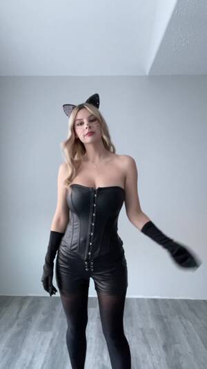 Alexis Grace Porn Leather Leggings - Tiffany Grace - Leather kitty