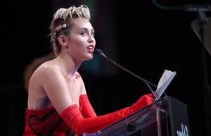 lesbian xxx miley cyrus - Miley Cyrus releases free song about lesbian sex | PinkNews