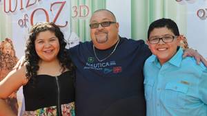 Family Porn Youth - 'Modern Family' star Rico Rodriguez posts tribute to father who recently  died