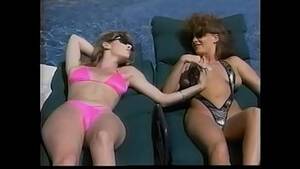 bikini pool lesbian sex - Classic lesbians in Bikini at The Pool - XNXX.COM