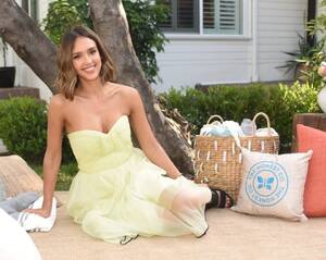 jessica alba spanked video - Parents can bend the rules like David Beckham, experts say â€“ New York Daily  News