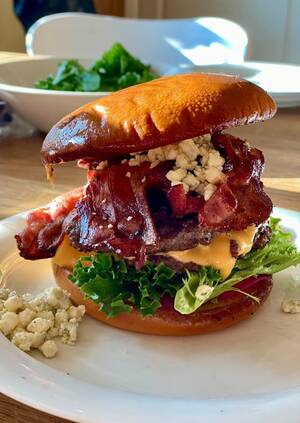 Burger Porn - Burger porn: double smash patties, mustard, pickled red onion, red onion,  lettuce, cheddar and blue cheeseâ€¦.finally bacon. : r/FoodPorn