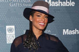 alicia keys pregnant and naked - Alicia Keys Poses Nude + Pregnant for 'We Are Here' Movement