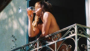 halle berry pregnant naked - Halle Berry, 56, strips fully naked and drinks wine on a balcony in  stunning snap | The US Sun