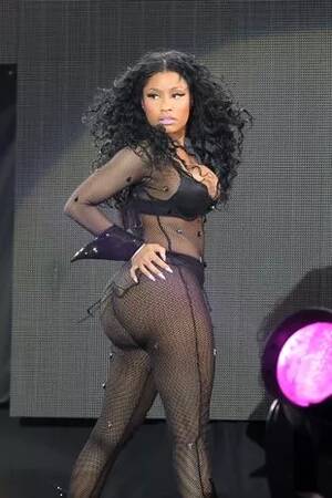 big booty shemale nicki minaj - Nicki Minaj FINALLY showcased her fabulous booty at Wireless in fishnet  outfit after turning up TWO hours late - Mirror Online