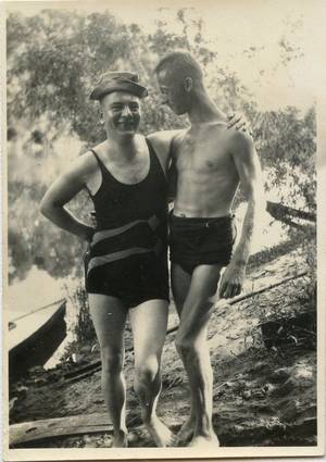 Homosexuality In The 1800s - Vintage Photos, Men's Vintage, Gay Couple, Bats, Gay Men, Postcards,  Swimwear, Bathing Suits, Swimming Suits