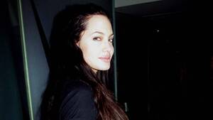 Angelina Jolie Charlize Theron Xxx Porn - Sangre, rumores de incesto y una relaciÃ³n: cuando Angelina Jolie puso  Hollywood del revÃ©s | Vanity Fair