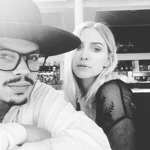 Ashlee Simpson Tits - Ashlee Simpson shocks fans with nude photo of husband Evan Ross on his 33rd  birthday | The US Sun