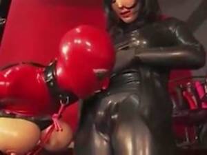 girls in latex sucking cock - Latex slut made to suck cock - porn video N18707808
