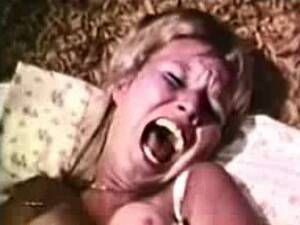 1970s Anal Porn - Hot Blond Gets Her First Anal Sex by Huge Cock 70's style - NonkTube.com
