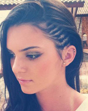 80s Porn Black Corn Rows - This is a photo of socialite and supermodel Kendall Jenner rocking the  trend of cornrows. Cornrows became of fashion in the commonly by African  American's ...