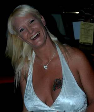 erica moore - File:Erica Moore at Porn Star Karaoke 20050412 2.JPG