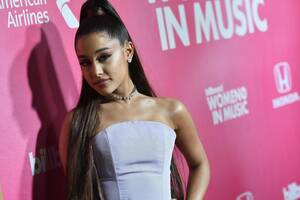 Ariana Grande Pussy Squirt - MTV VMAs: Ariana Grande and Taylor Swift lead race with 10 award  nominations each | The Independent | The Independent