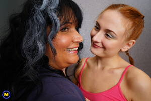 lesbian old - Old and young lesbian kissing and licking eachother - Mature.nl