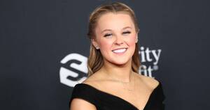 Jojo Siwa Porn - We've all been there': Gay icon Jojo Siwa dragging the word 'lesbian' shows  stigma fueled by porn, say fans | MEAWW