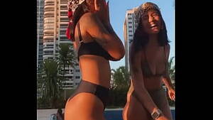 Double Dose Twins Xxx - double dose twins' Search - XNXX.COM