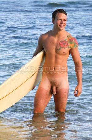 Hung Gay Surfer Porn - Hung German surfer shows of in Hawaii! - Gay Porn Blog Network - Nude Men  Posted Free Daily