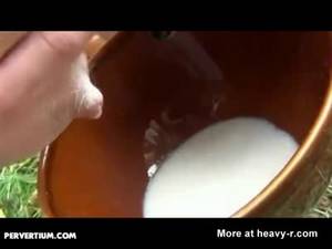milking machine - Human Cow Milking