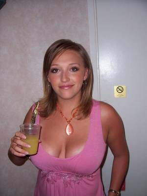 college girl breasts - 3 - Sizzling Sweethearts: College Girls With Big Boobs