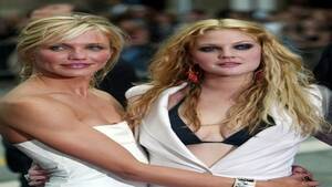 Drew Barrymore Cameron Diaz Sex - Cameron Diaz denies sleeping with Drew Barrymore - India Today