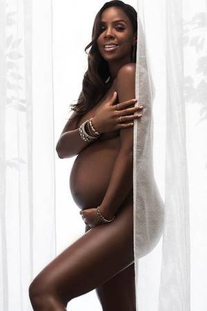 ebony celebrity topless - 1. Kelly Rowland