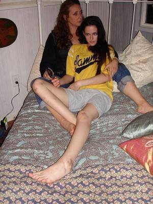 Kristen Stewart Feet Porn - Share, rate and discuss pictures of Kristen Stewart's feet on wikiFeet -  the most comprehensive celebrity feet database to ever have existed.