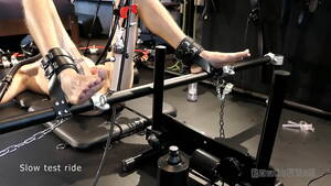 Milking Slave Porn - Boundlads - Milking a sensitive slave - XVIDEOS.COM