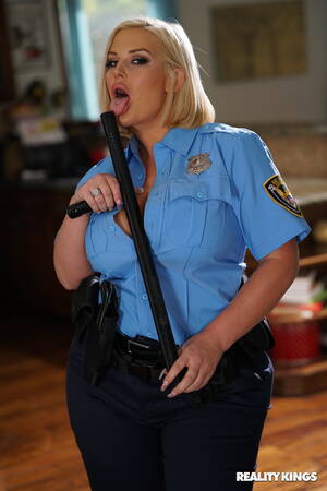 Big Boob Cop Porn - Tanned Ladycop With Big Boobs Gets Deeply Fucked photos (Julie Cash) / MILF  Fox
