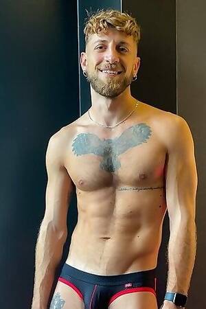 Amature Gay Porn Tyler - Tyler Roma Gay Pornstar - BoyFriendTV.com