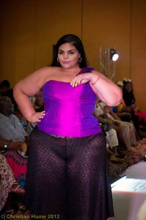 Ms Boricua Bbw Porn - Latina lesbians on the beach