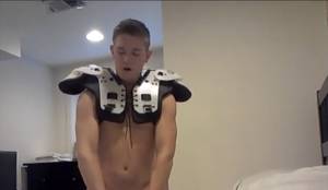 Footballer Porn - Hot 18 Y old American Football player masturbates in his sports's gear, for  full free