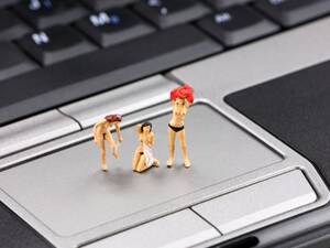 Internet Porn - Massively Popular Porn Sites Thrust Malware At Machines