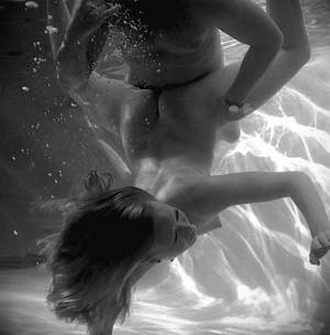 beautiful fuck in water - I'm Mandy, cutie with a booty, cam model, lover of beautiful women. If you  want to chat, my free cam is.